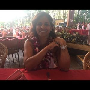 Meet your Posher, Lucy